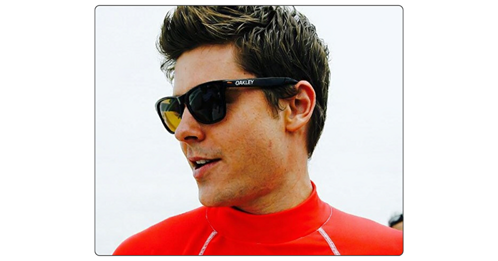 オークリー フロッグスキン 芸能人